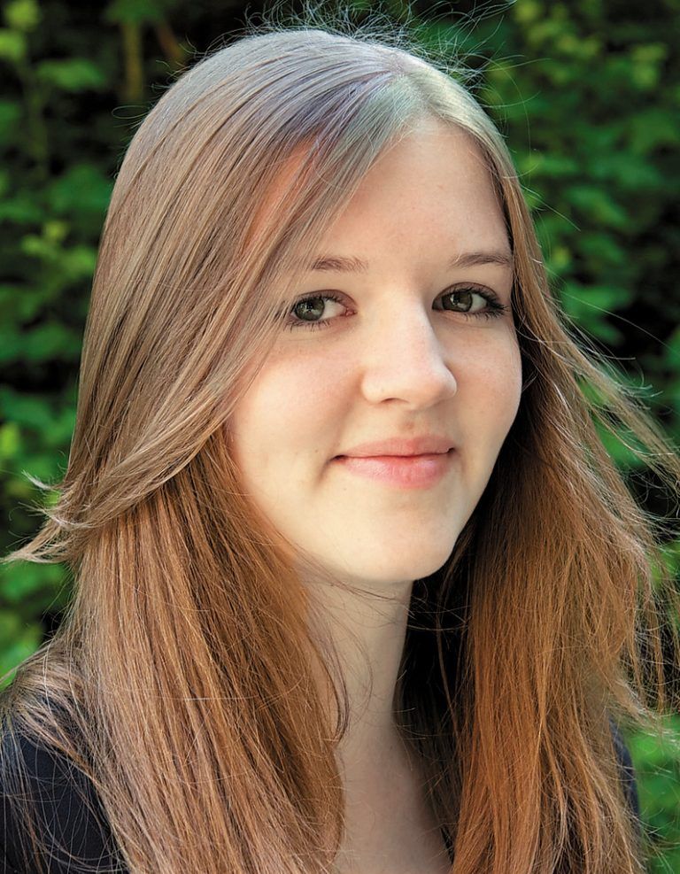 Anna Malfer,17 Jahre, BregenzIch bin stolz darauf, sehen zu können, wie der Park mit Begeisterung angenommen wurde. Was mir sehr gefällt, ist die Vielseitigkeit der neuen Remise, da sie einerseits zum Sporteln durch Skaten und Parkour anregt und andererseits zum Chillen auf den Hängematten oder dem Podest.