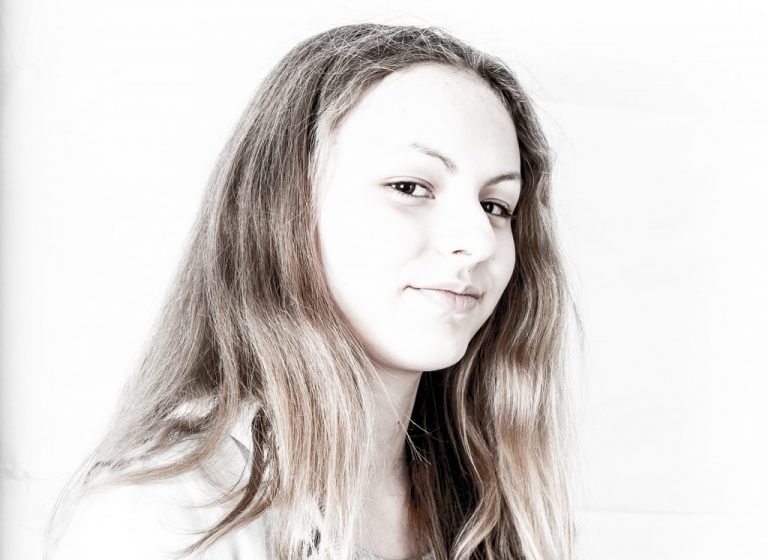 Anna Schwärzler,14 Jahre, BregenzDer Kurs hat viel Spaß gemacht, da wir neben wichtigen Verteidigungstechniken auch Fragen wie „Welche Alltagsgegenstände können uns bei der Verteidigung helfen“ besprochen haben.