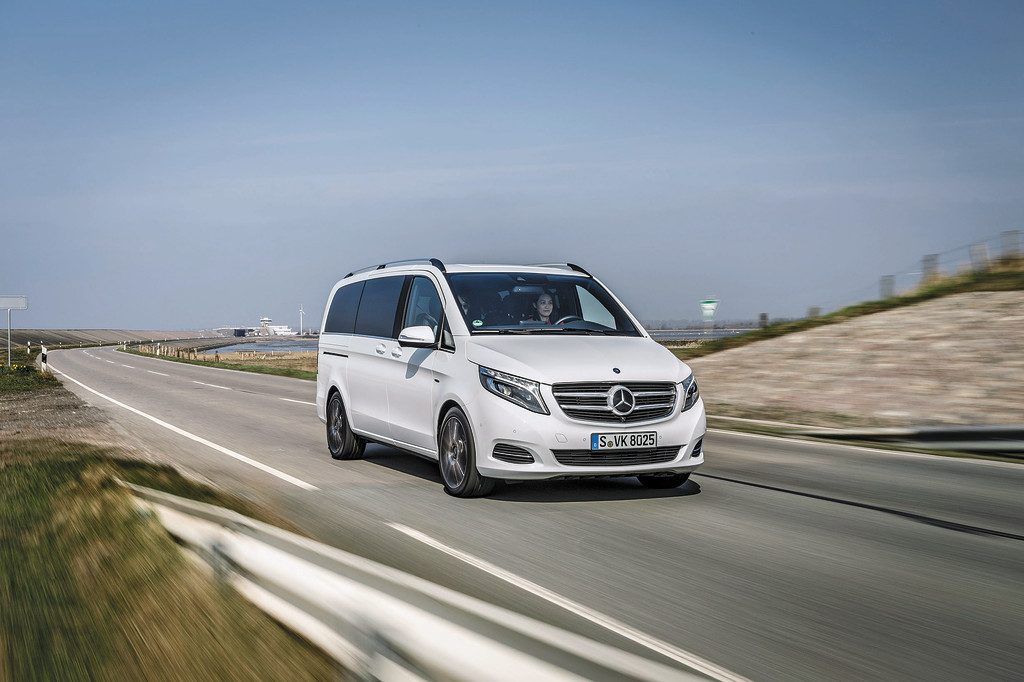 Platz und Komfort wie kein anderer: Business-Class im Großlimousinen-Segment.