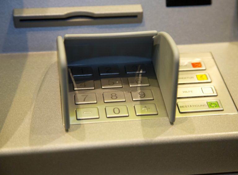 Bankomatkarten sind ab Dezember außerhalb Europas und der USA gesperrt.