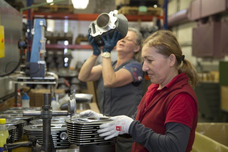 Bei Mahle König wird hart im Akkord gearbeitet. Jetzt wird um eine Reform des Systems gerungen. Foto: VN/Paulitsch