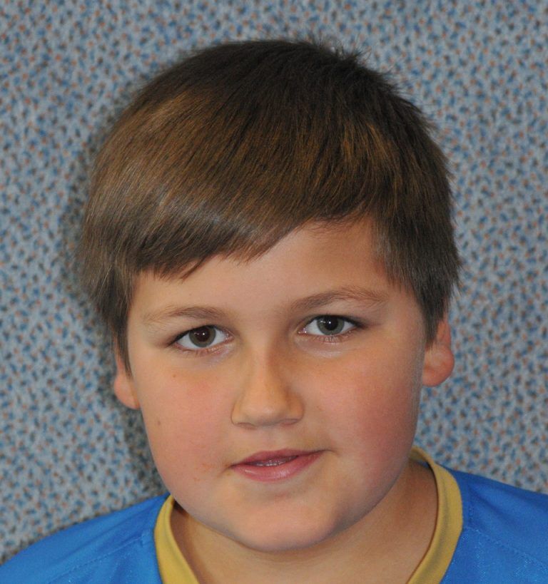 Benjamin,9 JahreTanzen gefällt mir nur ein bisschen. Ich spiele lieber Fußball. Bin gespannt auf den Auftritt. Meine Familie kommt auch zuschauen.