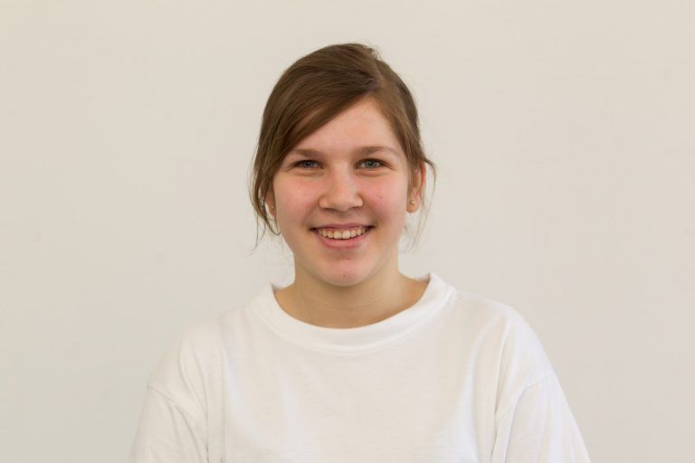 Bettina Ramm, 1. Lehrjahr (Bäcker + Konditor)Ich habe mich für diese Lehre entschieden, weil ich zu Hause immer schon gerne gebacken hab. Die Doppellehre ist super, weil sie Abwechslung bringt.