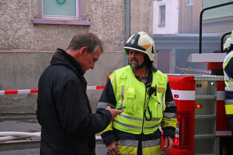 Bürgermeister Markus Linhart machte sich persönlich ein Bild von der heiklen Lage.  