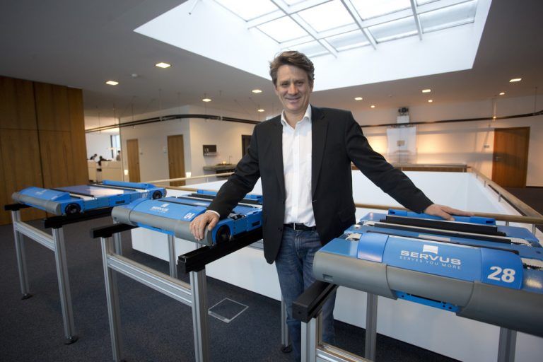 Christian Beer kann stolz sein auf sein Transportsystem „Servus“, das international zum Einsatz kommt. Foto: VN/Hartinger