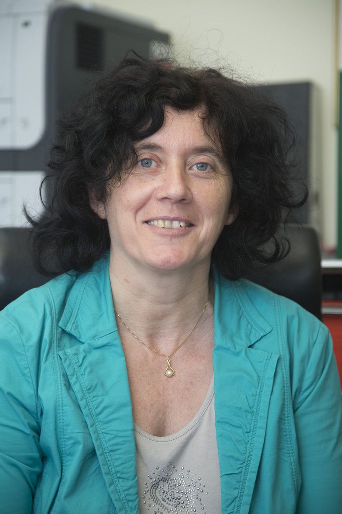 Christine Bergmann, FirmensekretariatIch bin seit 14 Jahren dabei u. a. weil ich selbstständig arbeiten kann. Man kennt die Kunden, da entsteht mit der Zeit Vertrautheit.