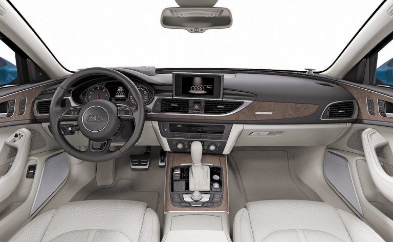 Cockpit und Innenleben: gründliche Aufwertung.
