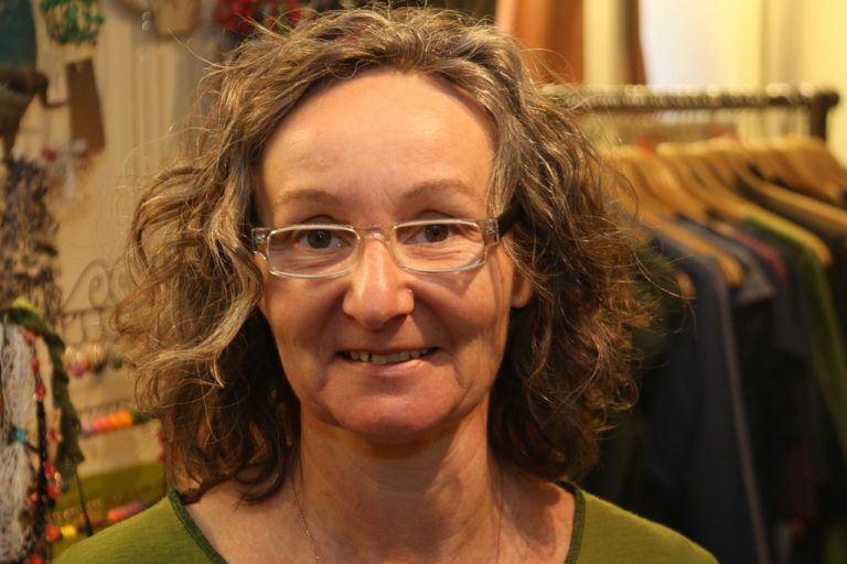 Dagmar Steinwidder,VerkäuferinDer respektvolle Umgang mit der Natur und den Menschen ist mir sehr wichtig. Und genau das wird im Kleidergrün gelebt. Ich arbeite hier mit sehr viel Freude.