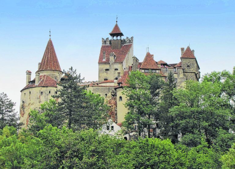 Das Dracula-Schloss Bran ist ganzjährig für Besucher geöffnet und bei Touristen sehr beliebt.