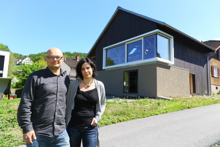 Das Einfamilienhaus von Alexandra und Hannes Zumtobel ist eines der Häuser die besichtigt werden können.  Foto: VN/Hofmeister