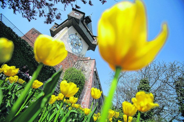 Der berühmte Uhrturm von Graz ist ein Touristenmagnet. Fotos: Graz Tourismus – Harry Schiffer (6)
