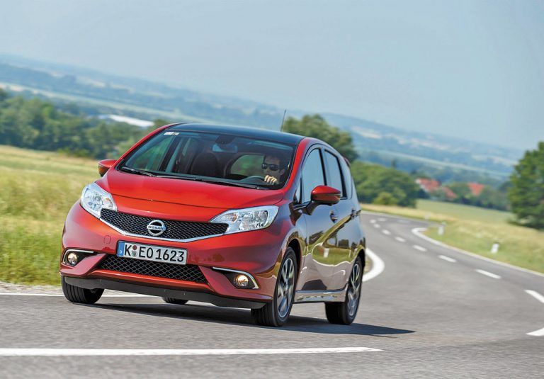 Der Nissan Note ist ein Kleinwagen im Miniatur-Van-Format.