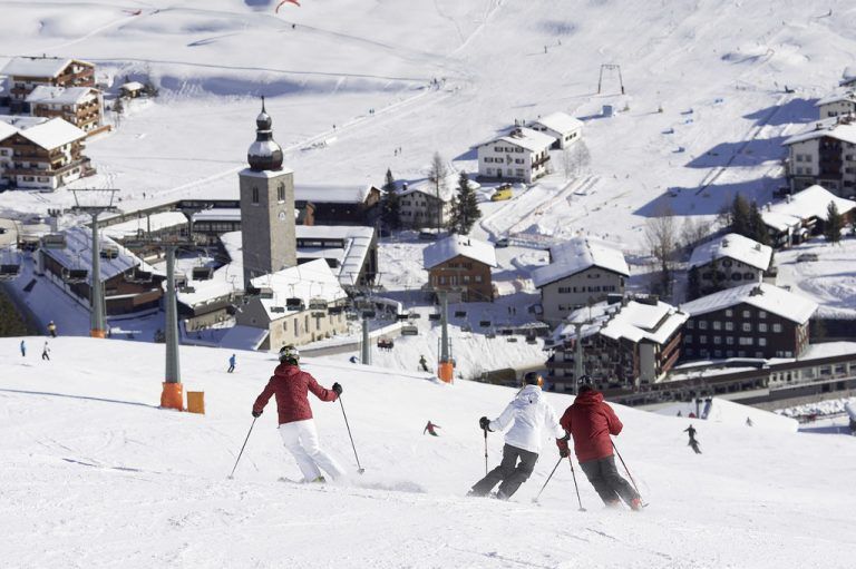 Tourismus Die Tourismuswirtschaft trägt wesentlich zum Wachstum bei. Bei den Übernachtungen rechnen wir für 2022 mit einem Anstieg auf 8,6 Millionen im Vergleich zu 9,2 Millionen im Vorkrisenjahr 2019.