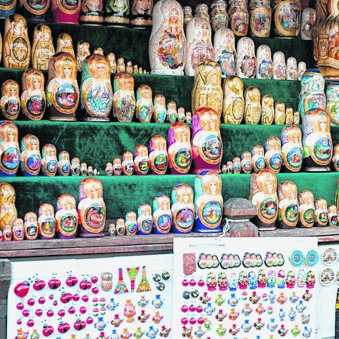 Matroschkas in allen Farben