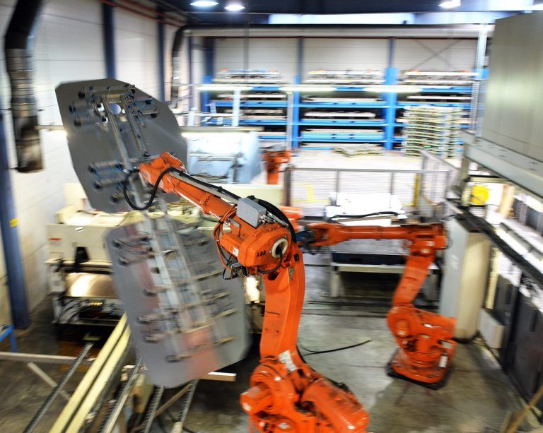 Die derzeitige Steuerpolitik fördere die Automation in Betrieben und schade dem Arbeitsmarkt, so Unternehmer Lingenhöle. Foto: Gindl