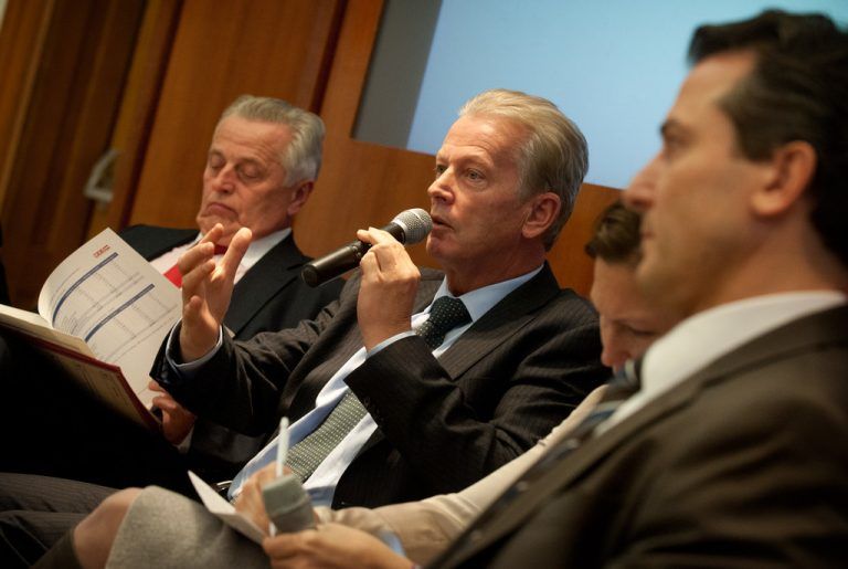 Die Minister Hundstorfer und Mitterlehner. Foto: BMWFW/HBF