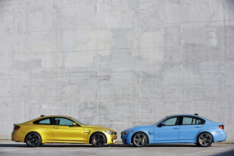 Die neuen BMW-Leistungssportler sind identisch. Im Prinzip: Die M3 Limousine hat 4 Türen und 5 Sitzplätze, das M4 Coupé hat 2 Türen und 4 Sitzplätze. Fotos: werk
