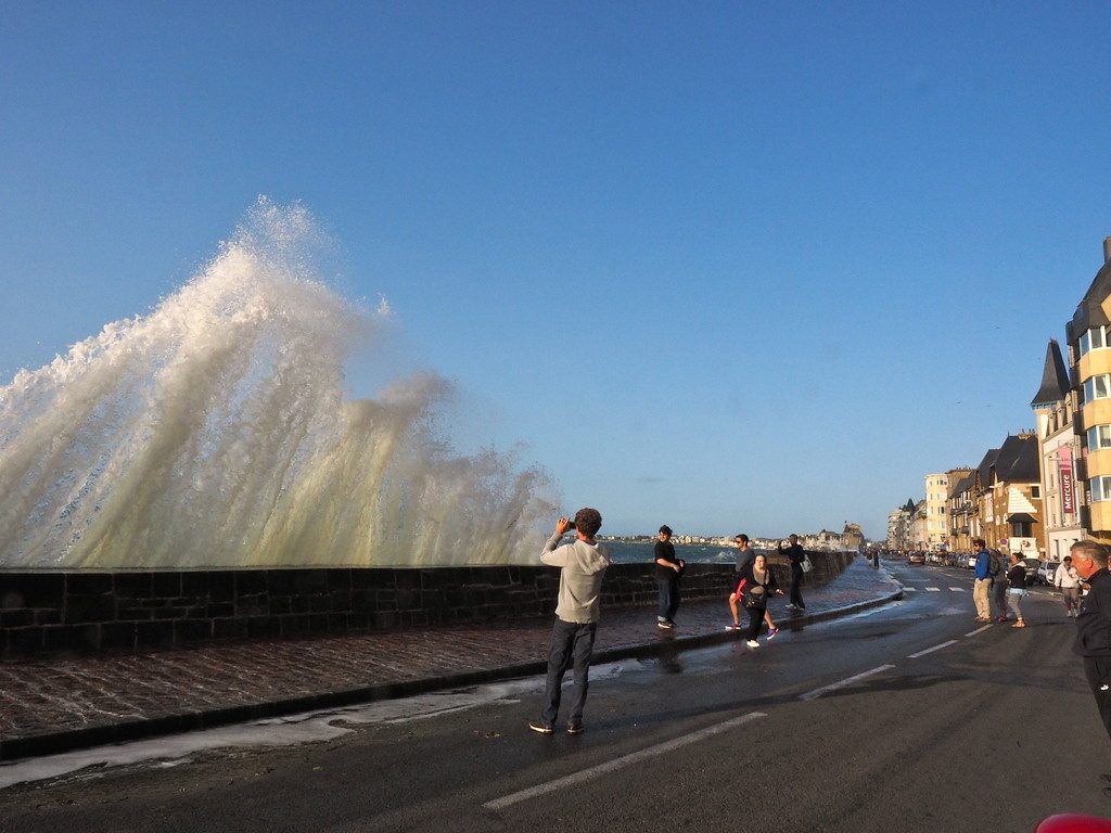 Grande Marée bieten wilde Wasserspiele