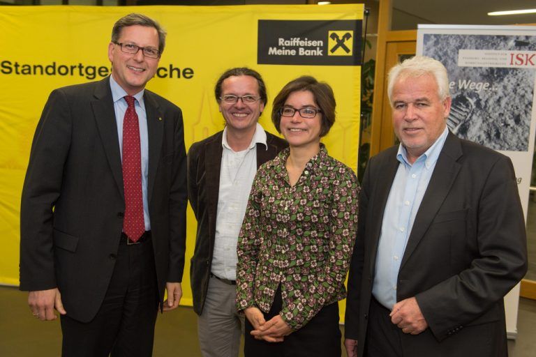Dr. Johannes Ortner, Raiffeisen-Landesbank, Mag. Karl-Heinz Marent, Kristina Pezzei, Dr. Gerald Mathis, ISK (v. l.).