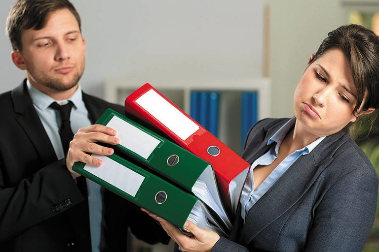 Durch mangelnde Anerkennung nimmt nicht nur der Aufstiegswille ab, auch das Selbstvertrauen der Frauen sinkt.