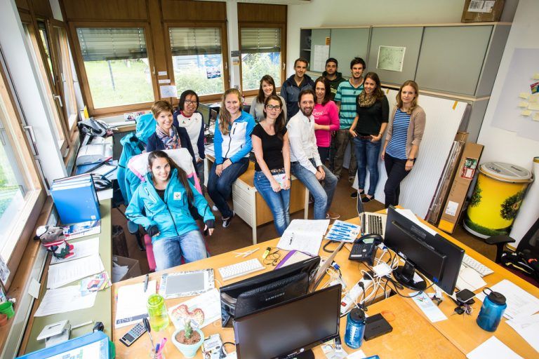 Ein Team, das Euphorie entfachen soll: Die EYOF-Mitarbeiter in Schruns.