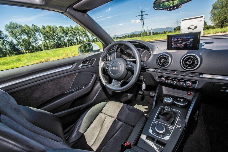 Ein typisch hochwertiges Audi-Cockpit.