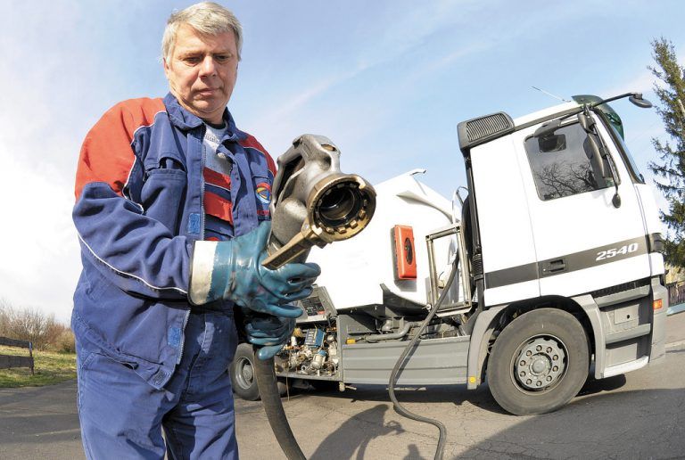 Experten empfehlen, die relativ günstigen Preise zu nützen und Heizöl einzulagern. Foto: ap