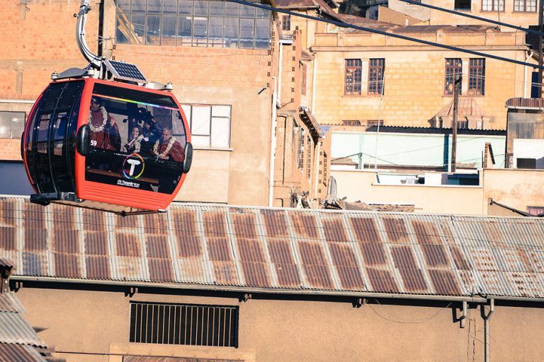 Eine Million Passagiere fuhren im ersten Monat mit der Doppelmayr-Seilbahn La Paz