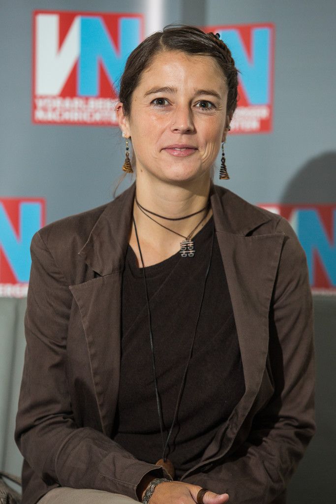 Fußach. Cornelia Salzmann (33) weiß, was sie will: Helfen, wo Hilfe nötig ist – unabhängig von kulturellen, ethnischen und politischen Hintergründen. Vier Monate war die Allgemeinmedizinerin und angehende Kinderärztin aus Fußach für „Ärzte ohne Grenzen“ in einem Bergspital im Jemen tätig, im August 2014 wartete der nächste Einsatz auf sie. Salzmann arbeitete im jemenitischen Spital in der Akutversorgung ebenso wie in der Betreuung von Kindern und Neugeborenen. „Die Kleinsten leiden besonders, weil sie oft spät in Behandlung kommen“, beschreibt die Ärztin die alltäglichen Schwierigkeiten im konfliktgeschüttelten Land. Umso wichtiger sei es, in solchen Regionen an Verbesserungen zu arbeiten. Irgendwann möchte sich Salzmann in der Heimat niederlassen. Doch noch ist der Gedanke weit weg.