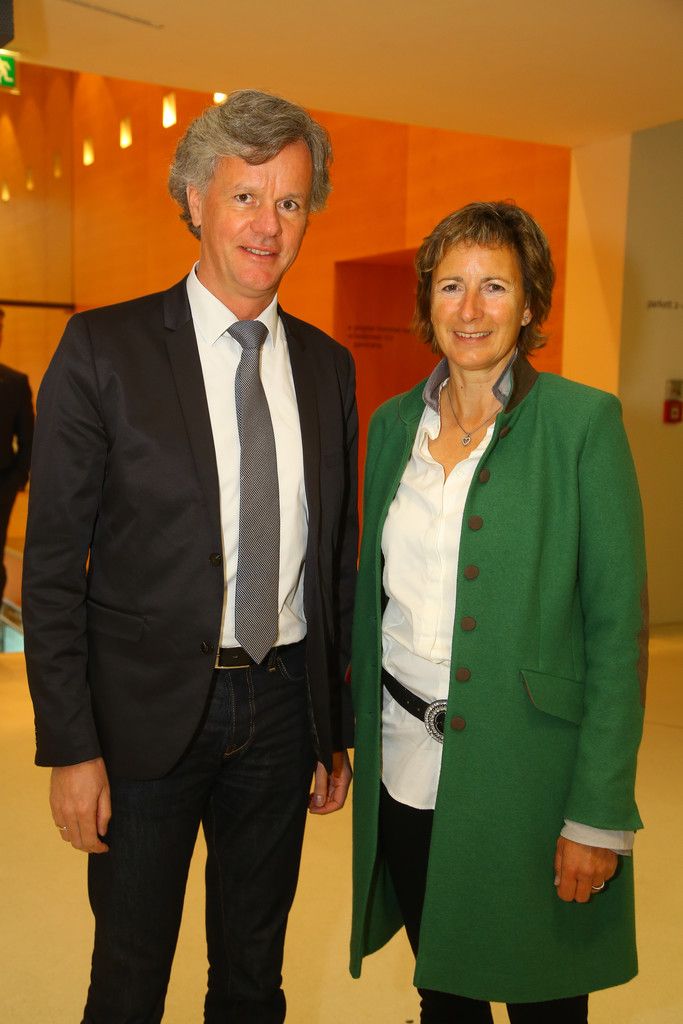 Gerald Fleisch und LT-Vizepräsidentin Gabriele Nussbaumer.