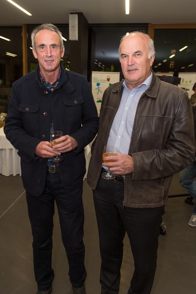 Günther Demarki (links) und Altbürgermeister Anton Wirth.