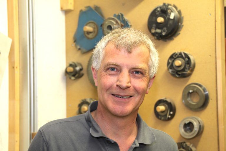 Helmut Walter Ich bin seit sieben Jahren und sehr gerne als selbstständiger Unternehmer aktiv. Jeder arbeitet hier für sich und kann dennoch auf die Hilfe der Partner zählen. Das ist wichtig, wenn es um große Aufträge oder spezielle Anforderungen geht.