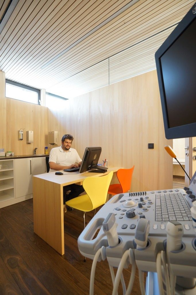 Heribert Lechner ist für seine Patienten gerüstet.  Foto: Privat  