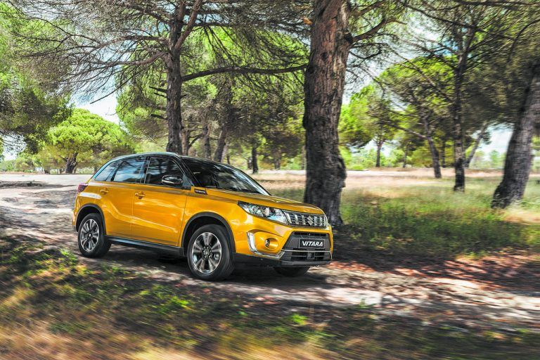 Im Kanon der Kompakt-SUV-Ikonen zählt der Suzuki Vitara zu den ältesten.Frisch verjüngt wurde er vor Kurzem in seiner fünften Modellgeneration.