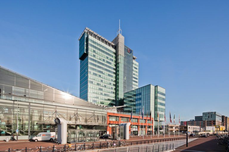 Im UP Building Amsterdam eröffnet Zumtobel das Lichtforum.