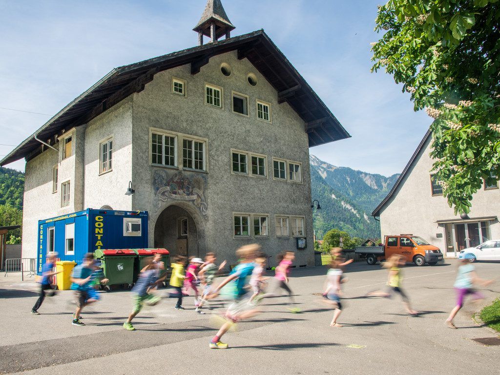 Ob im Verbund oder als unabhängiger Standort – Dörfer brauchen „ihre Schule“.