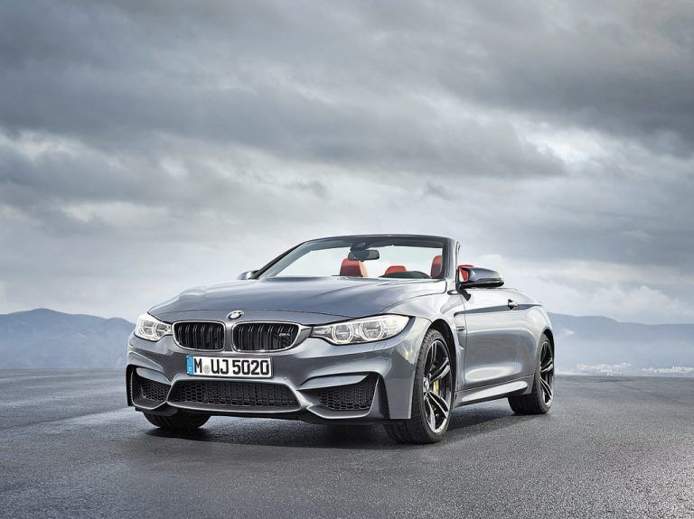 In der kommenden Woche feiert das M4 Cabrio auf der Automesse in New York Weltpremiere. Foto: werk