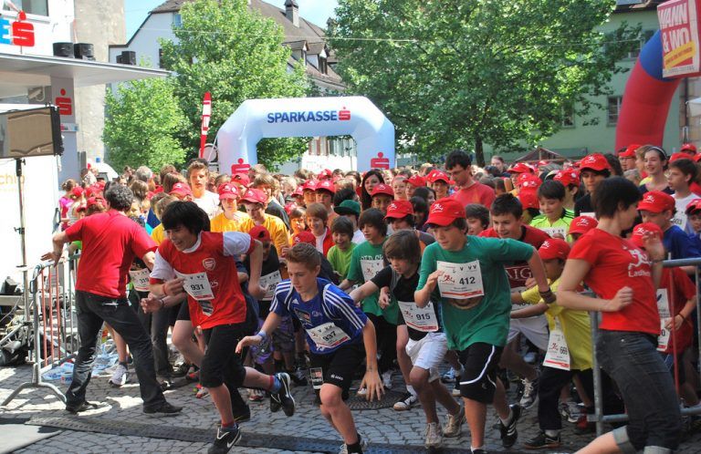 In Feldkirch werden für das diesjährige „LaufWunder“ 1200 TeilnehmerInnen erwartet. Fotos: Young Caritas