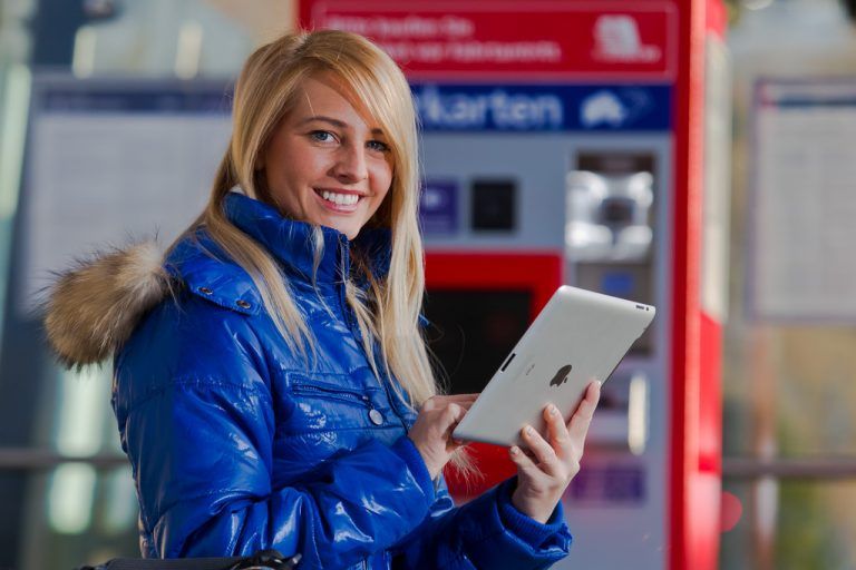 Internetuser sind nicht automatisch Onlinekonsumenten. Sie gehen gerne in die Stadt zum Shoppen. Foto: VN