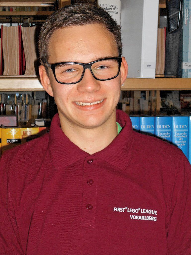 Johannes Rüf,17, Dornbirn, OrganisationDas Ganze ist perfekt geplant, man lernt Grundkenntnisse der Organisation und man kann diese später zu seinem Vorteil im Berufsleben anwenden. Auch auf das Schulleben wirkt sich die FLL positiv aus, da die Zusammenarbeit und die Beziehung zwischen Schülern und Lehrern gestärkt werden. Mir macht es einfach Freude, Dinge zu organisieren und dafür Verantwortung zu übernehmen.