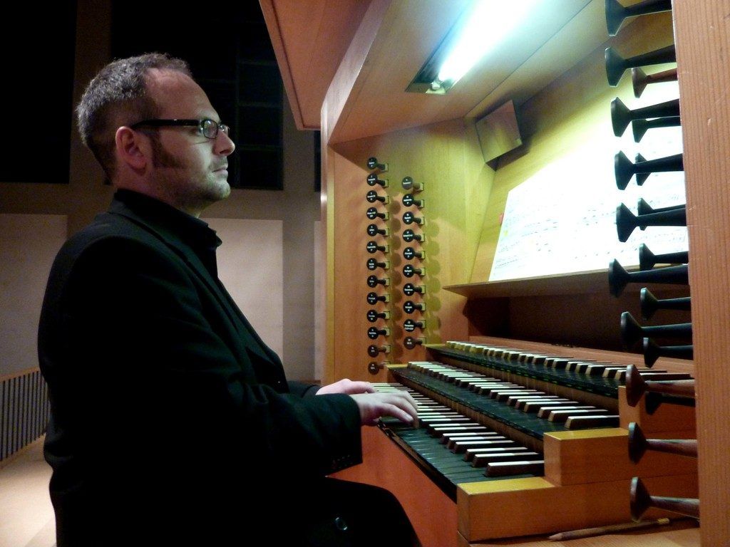 Querdenker an der Königin der Instrumente