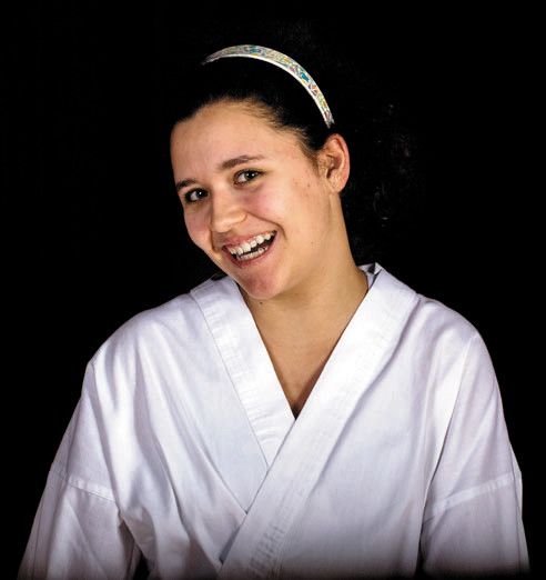 Julia Freter12 Jahre, BregenzBesonders gefallen mir die Karateanzüge. Außerdem wird man selbstsicher und selbstbewusst, was auch für die Schule gut ist. Toll ist auch die Facebook-Seite und unsere Whats-app-Gruppe.