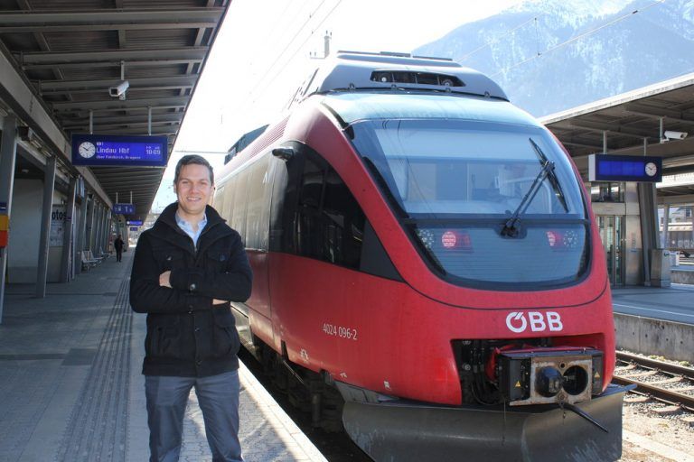 Julian Hackl hat mit gerade einmal 23 Jahren 19 der 34 Vorarlberger Bahnhöfe im Griff. vn/jlo