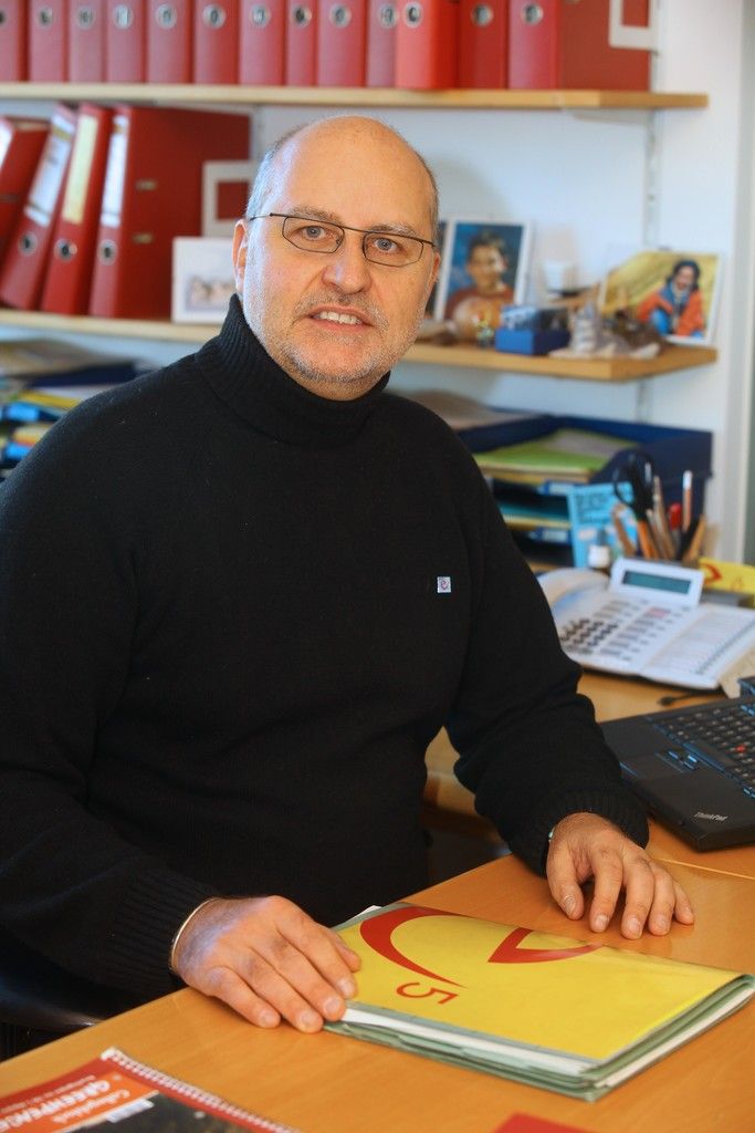Karl-Heinz Kaspar, 51 Wackersdorf war für mich wie Bürgerkrieg. Viel ärger als im Fernsehen, ein kriegsähnliches Szenario. Aber ich bin heute stolz darauf, damals ein kleines Rädchen der Bewegung gewesen zu sein. Ich arbeite heute am Energieinstitut. Wackersdorf hat das beeinflusst.
