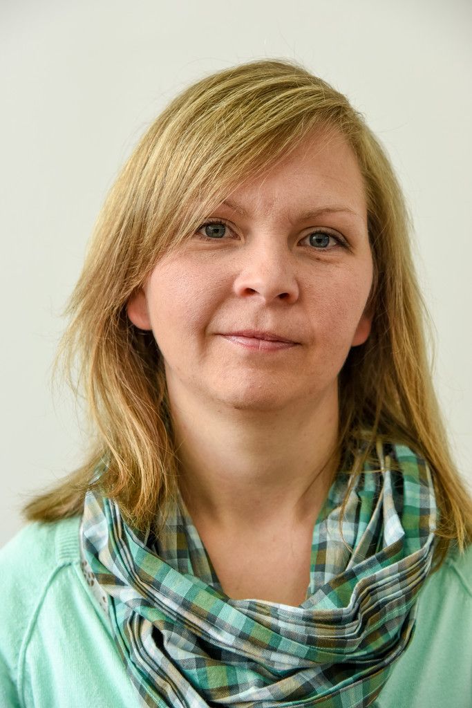 Kristina Nigsch, Verkauf Durch meine textile Ausbildung habe ich natürlich gerne mit schönen Stoffen zu tun. Die Kleinheit des Betriebs macht meine Arbeit abwechslungsreich.