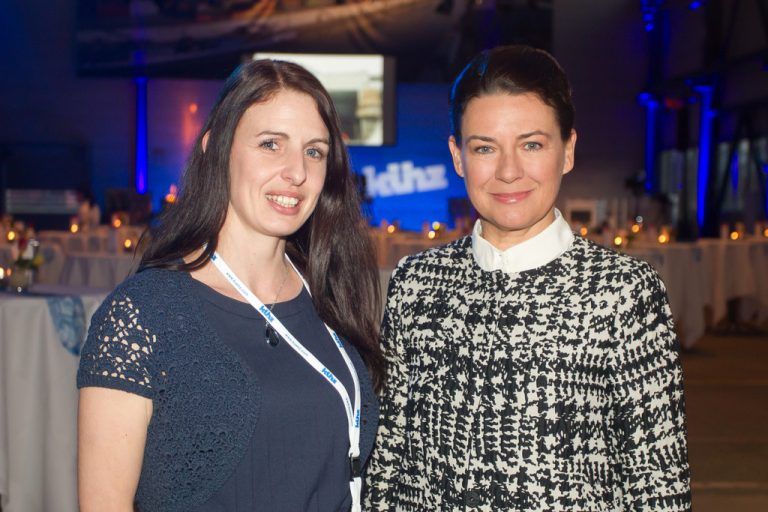 Künz-Vertreterin mit Moderatorin: Daniela Wechselberger (l.) und Angelika Böhler.