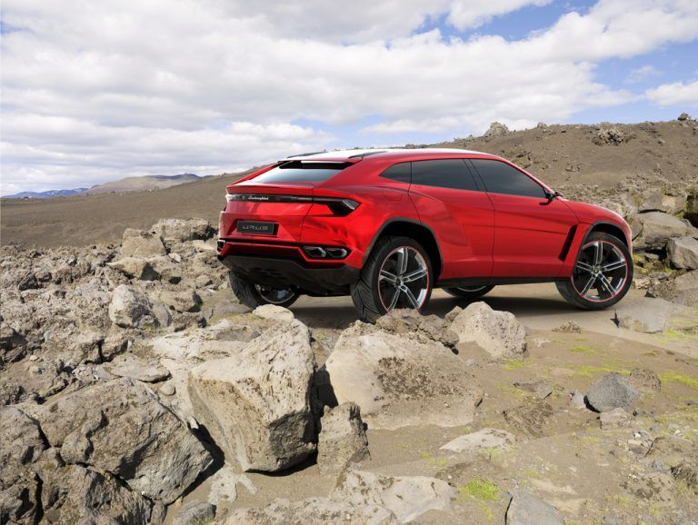 Lamborghini plant eine Jahresproduktion von 3000 Fahrzeugen des neuen SUV. Fotos: WerK
