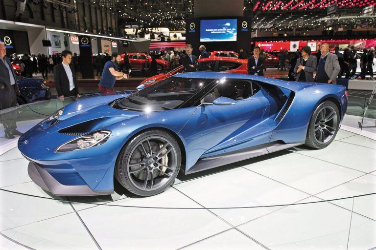 LeuchttumprojektLeichtbau und über 600 PS Leistung: Der Ford GT gilt als das technologische Leuchtturmprojekt der Marke und feierte in Genf Europapremiere.