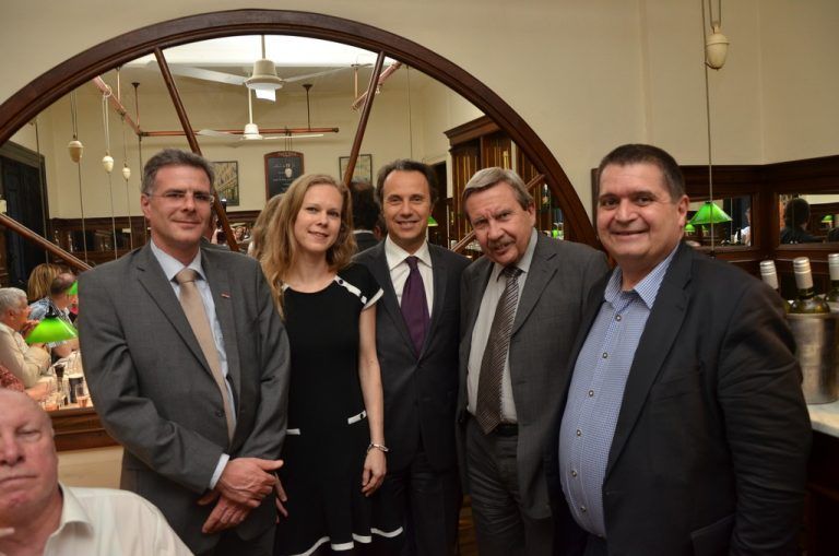 Markus Stock, Franziska Annerl (WKO-Büro Brüssel), Eurochambers-Vertreter Abruzzini, KMU-Lobbyist Faross, VN-Redakteur Andreas Scalet.