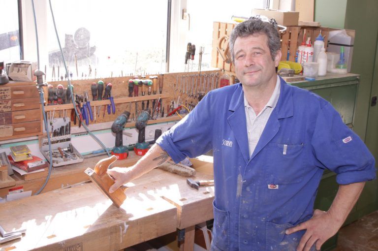 Martin Illmer ist „d’r Schriener“. Bei ihm hält die Termin- und Kostenplanung. Fotos: TMH